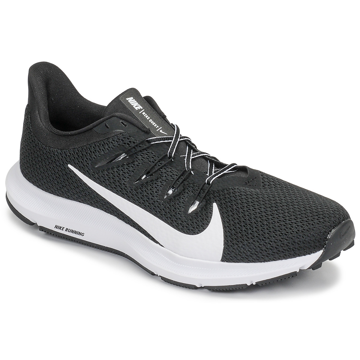 Boty Muži Běžecké / Krosové boty Nike QUEST 2 Černá / Bílá