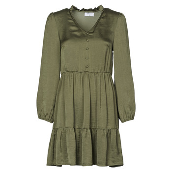 Betty London Krátké šaty NULIE - Zelená