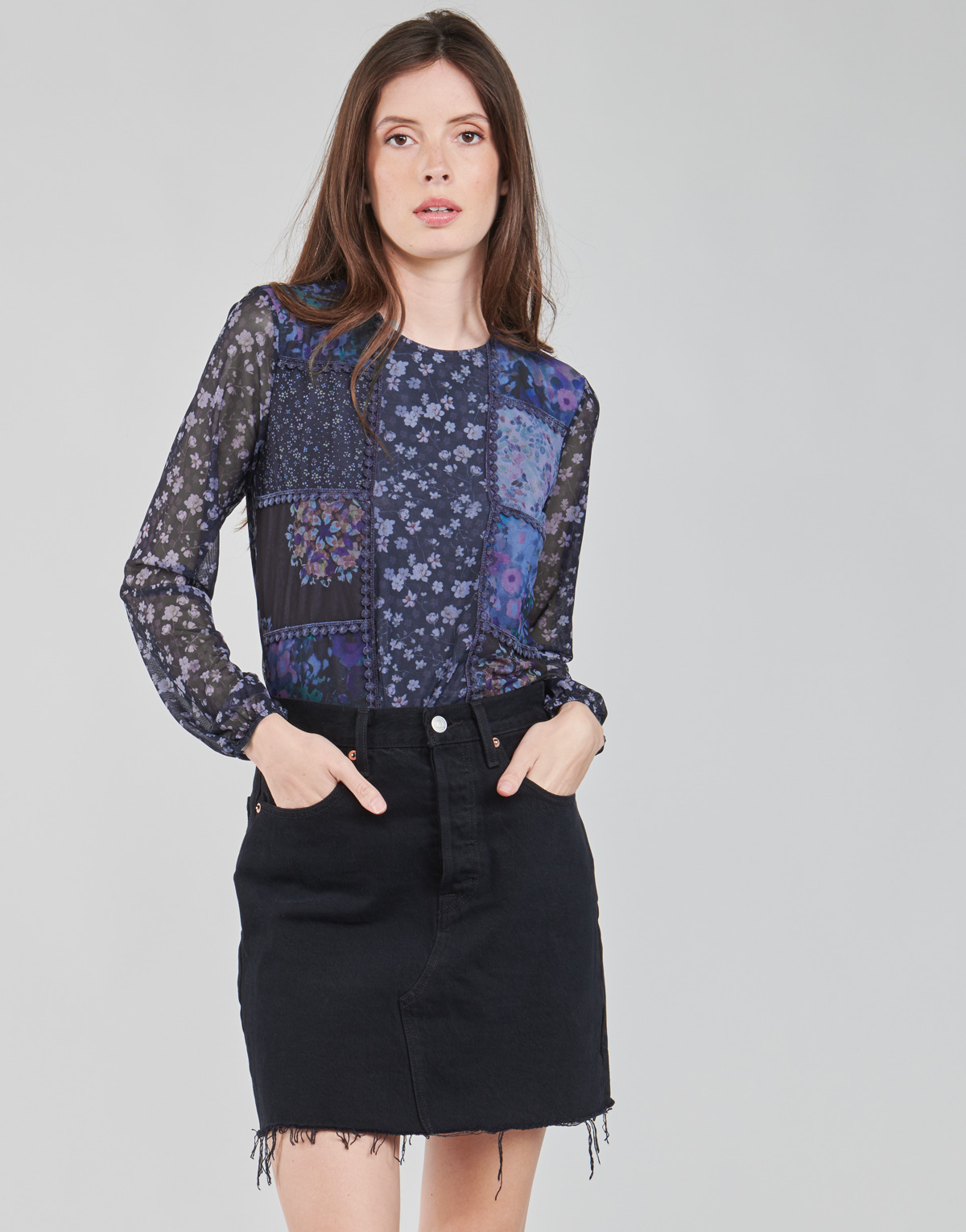 Textil Ženy Trička s dlouhými rukávy Desigual BELLADONA Tmavě modrá