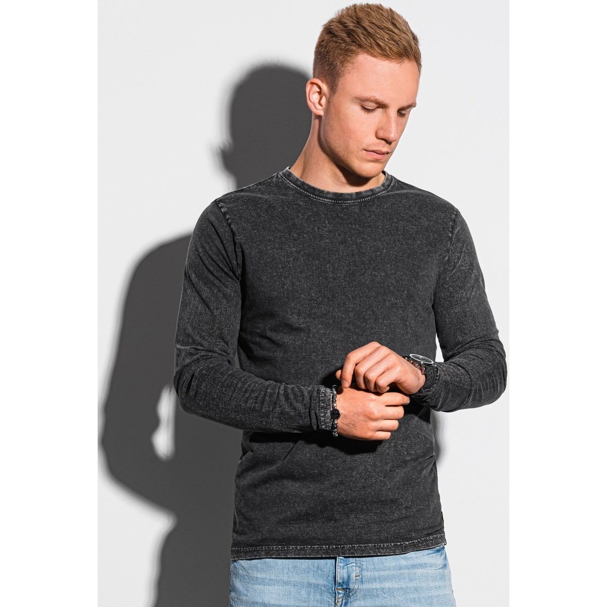 Textil Muži Trička s krátkým rukávem Ombre Pánské basic tričko s dlouhým rukávem Konrad Černá