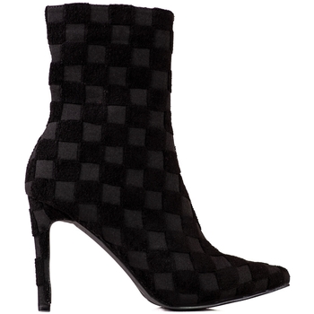 Pk Kotníkové boty Exkluzívní dámské kotníčkové boty černé na jehlovém podpatku - ruznobarevne
