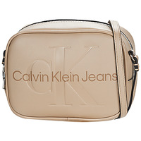 Taška Ženy Kabelky s dlouhým popruhem Calvin Klein Jeans SCULPTED CAMERA BAG18 MONO Šedá