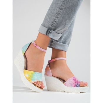 Pk Exkluzívní vícebarevné dámské  sandály na klínku 