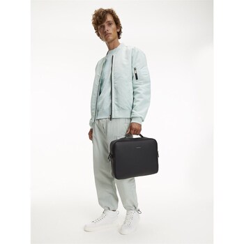 Calvin Klein Jeans Must Pique 2G Conv Laptop Bag Černá
