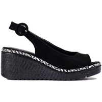 Boty Ženy Sandály Pk Komfortní dámské  sandály černé na klínku 