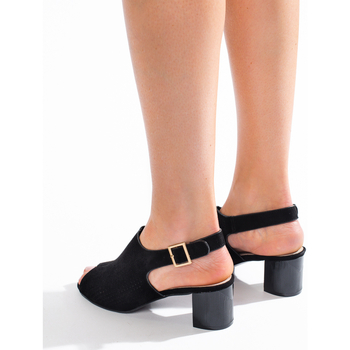 Pk Stylové dámské černé  sandály na širokém podpatku 
