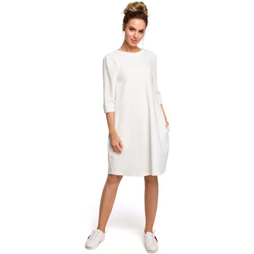 Textil Ženy Krátké šaty Made Of Emotion Dámské mini šaty Albina M417 béžová Béžová