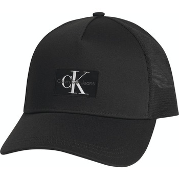 Textilní doplňky Kšiltovky Calvin Klein Jeans Badge Trucker Cap Černá