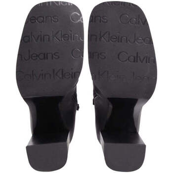 Calvin Klein Jeans  Černá
