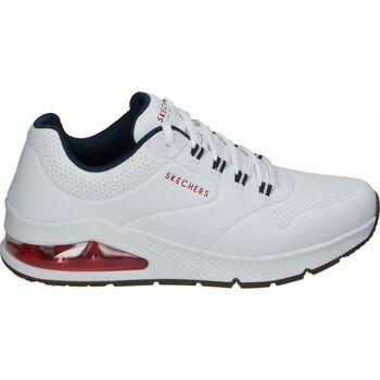 Boty Muži Multifunkční sportovní obuv Skechers 232181-WNVR Bílá